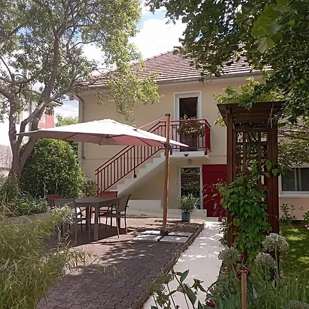 Charmant F1 Independant Rez De Jardin Proche De Vichy Petits Dej Compris Bellerive-sur-Allier Exterior photo